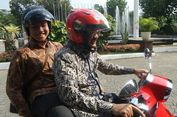 Djarot Cerita Warga Kaget Lihat Dia Naik Vespa ke Balai Kota