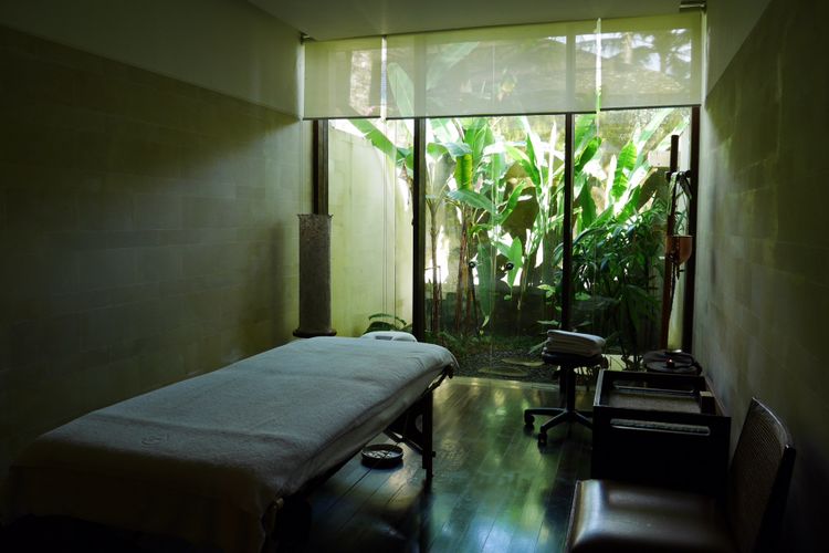 Ruang treatment massage di Ojas, Como Shambhala Estate, Bali, Jumat (15/12/2017).