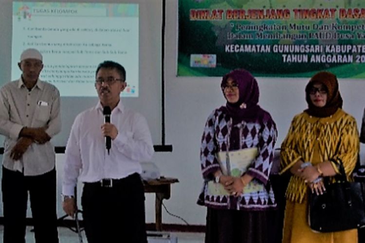 Pendidikan dan pelatihan guru PAUD melalui Program Generasi Cerdas Desa (GCD) diselenggarakan di Lombok Barat, NTB, Kamis (19/11/2017)
