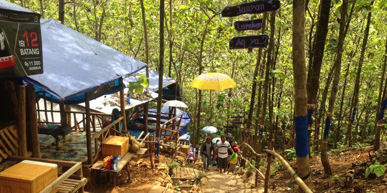 Bukit Pandang, Pemandangan Indah dari Pegunungan Kendeng Bukit Pandang, Pemandangan Indah dari Pegunungan Kendeng video viral info traveling info teknologi info seks info properti info kuliner info kesehatan foto viral dubai bertugas berita ekonomi