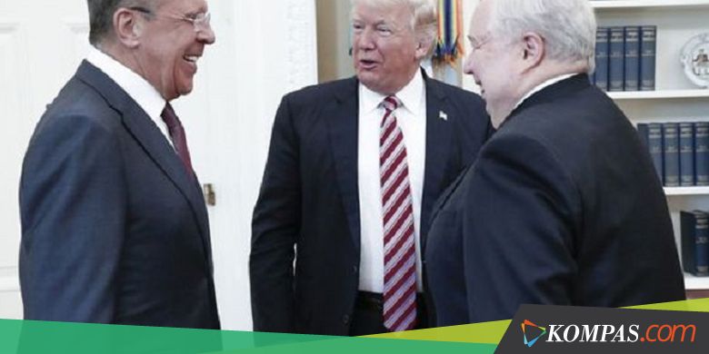 Trump 'Bocorkan Informasi Rahasia' dengan Rusia