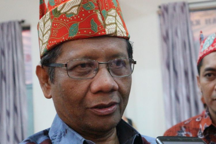  Anggota Gay di Banjarmasin Sudah Tembus  Ternyata LGBT Serang KalSel dan inilah BUKTI bahwa MK atau Pemerintah Tidak Mendukung LGBT (Lesbian, Gay, Biseksual, Transgender) Kaprikornus Jangan Gagal Paham