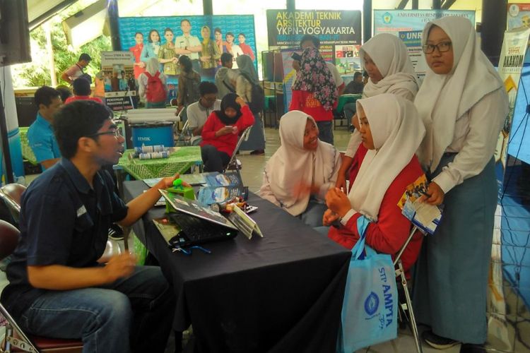 Saat ini lembaga kursus robotiknya sudah bekerja sama dengan 8 sekolah dari tingkat SD hingga SMA di Klaten.
