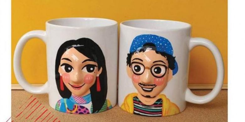 Menghias mug berdasarkan karakter diri.(Dok. @creativiteworkshop)