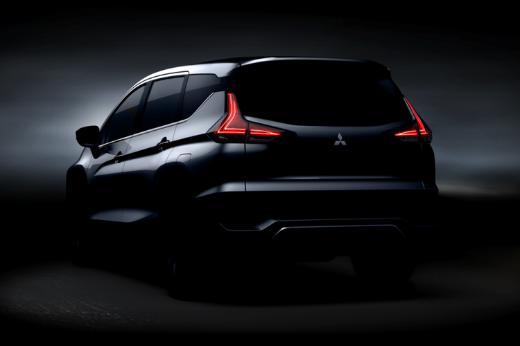 Small MPV Mitsubishi