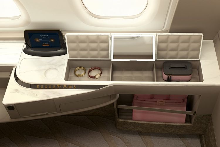 Maskapai penerbangan Singapore Airlines meresmikan fasilitas mewah terbaru berupa kabin kelas suites di armada pesawat Airbus 380 yang bisa digunakan per bulan Desember. Kabin kelas suites memiliki fasilitas seperti tempat tidur yang membuat penumpang serasa berada di hotel udara