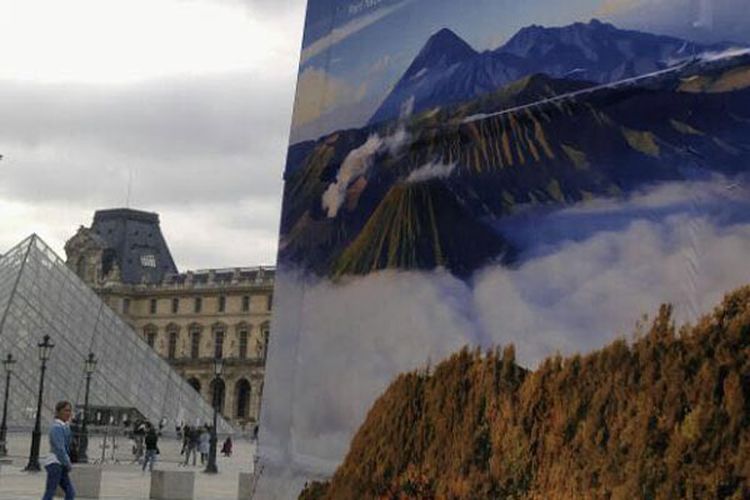 Sebanyak 16 bus Open Tours bergambar Wonderful Indonesia mewarnai kota Paris, Perancis mulai 12 September hingga 9 Oktober 2017.