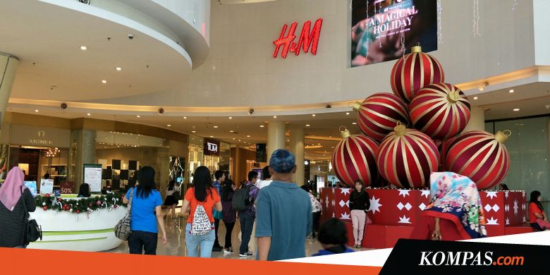 Tanggal Merah, Pusat Perbelanjaan Diserbu Masyarakat