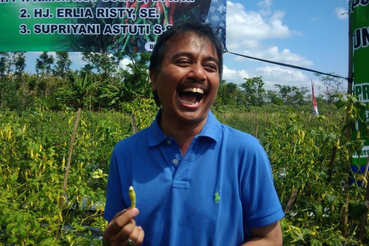 Roy Suryo Saat Ditemui di desa Bleberan, Playen, Gunungkidul , Minggu (30/72017)