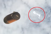 Benarkah Benda Putih saat Peluncuran Pesawat Ulang-Alik Ini UFO?