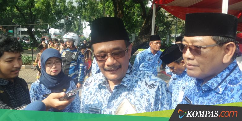 Djarot Minta Sandiaga Belajar Pengelolaan Sistem Parkir
