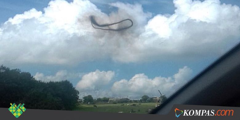 Cincin Hitam Muncul di Langit, Mungkinkah Portal Alien Terbuka?