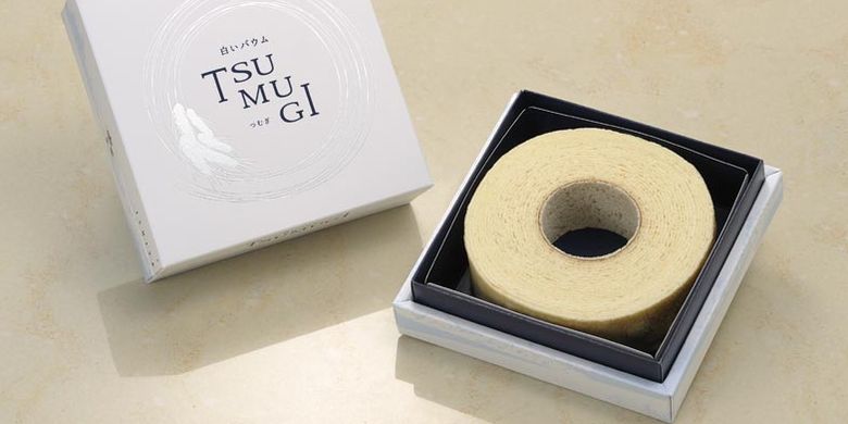 Kue Baumkuchen ini sering dijadikan oleh-oleh wisatawan saat berkunjung ke Hokkaido, Jepang. Kue ini bisa diperoleh di toko-toko di bandara, seperti di Bandar Udara Chitose Baru (New Chitose Airport Terminal).(KARAKSA MEDIA)