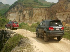 Chevrolet Captiva 2.0 VCDi vs Toyota Fortuner