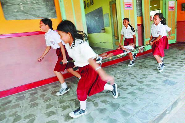 2.495 Siswa Miskin Dapat Beasiswa