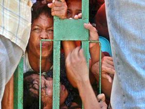 BERITA FOTO: Detik-detik Tewas Rebutan Zakat