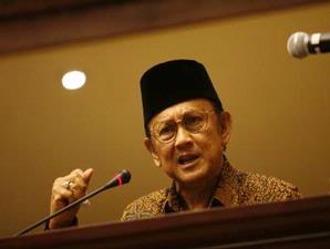 BJ Habibie: Frans Pemikir Yang Perjuangkan Persatuan