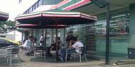 Hanya 15 Gerai 7-Eleven Berizin Lengkap