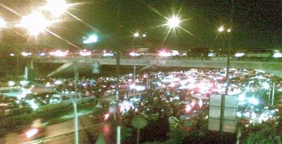 Cawang-Raya Bogor Macet Mengular
