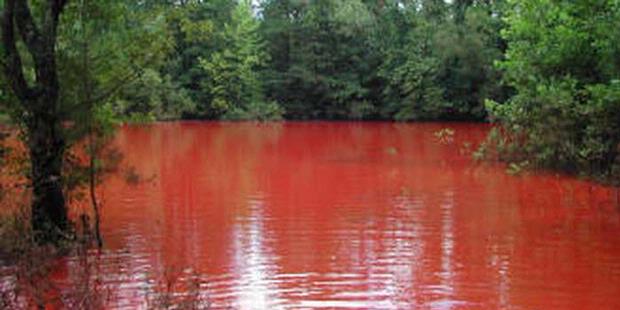 Wuih... Ada Danau Merah di Pagar Alam