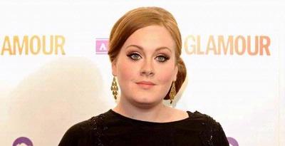 Dibilang Kegemukan oleh Tokoh "Fashion", Adele Tetap Bangga