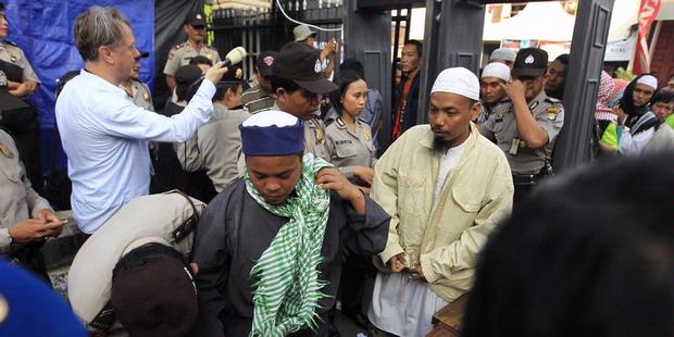 Polisi Amankan Ketapel dari Pengunjung 