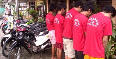 Dua Perampas Motor Ditangkap