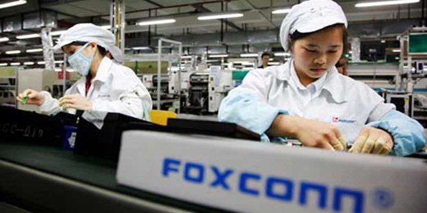 Pabrik iPhone Pekerjakan 10.000 Robot
