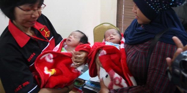 Dua Bayi Kembar Itu Dihargai Rp 40 Juta