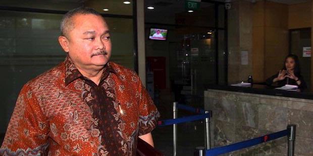 Alex-Nono Keliling Menteng Naik Bajaj