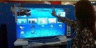  Bak Pesulap, Telapak Tangan Kendalikan TV Pintar