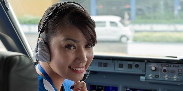 Pramugari Cantik Pesawat Sukhoi Superjet 100