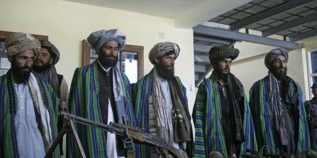 Polisi Afganistan Penjarakan Empat Pakar Bom Taliban
