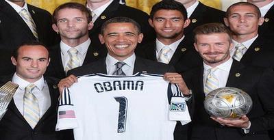 Obama Goda Beckham Soal Baju Dalam