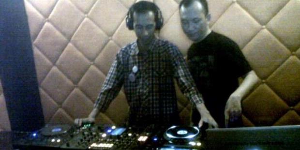 Jadi DJ Dadakan, Jokowi pun Bergoyang