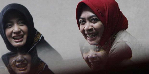 Putri Amin Rais Kebagian Uang Wa Ode 