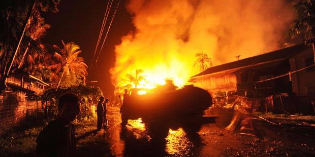 Di Myanmar, Permusuhan bak Abadi