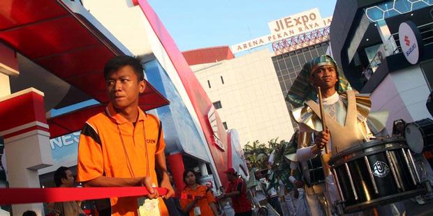 Berita Foto : Nyok, Kite Nonton Ondel-ondel...