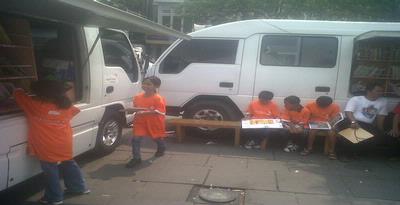 Perpustakaan Keliling Merangsang Minat Baca Anak