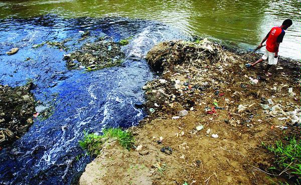 Ini Sungai Citarum atau Comberan...