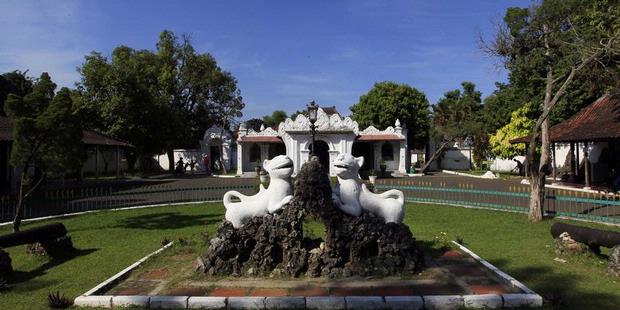 Cirebon, Kaya Budaya dan Simbol-simbol