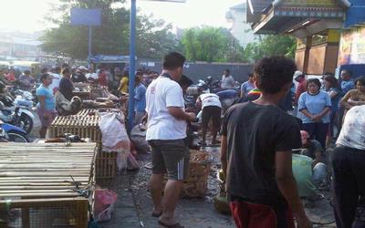 Mendekati Lebaran, Pasar Dipadati Konsumen