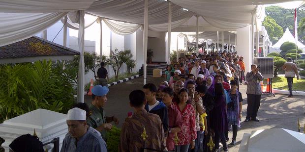 Warga Datangi "Open House" di Istana Presiden - Kompas.com