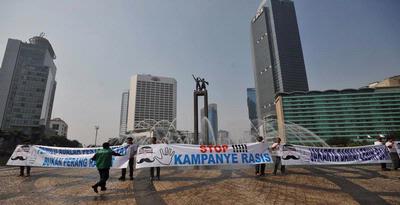 Dari Spanduk, Tulisan SARA Beralih ke Coretan Dinding