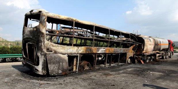 Tersenyum di Lokasi Kecelakaan, Pejabat China Dipecat