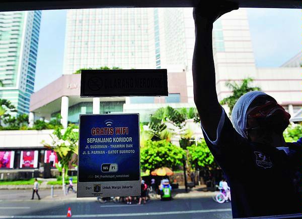 Polisi Akan Monitor Halte-halte Bus Transjakarta