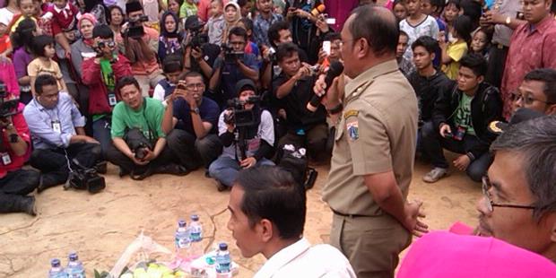 Jokowi Merayu Warga Kampung Pulo