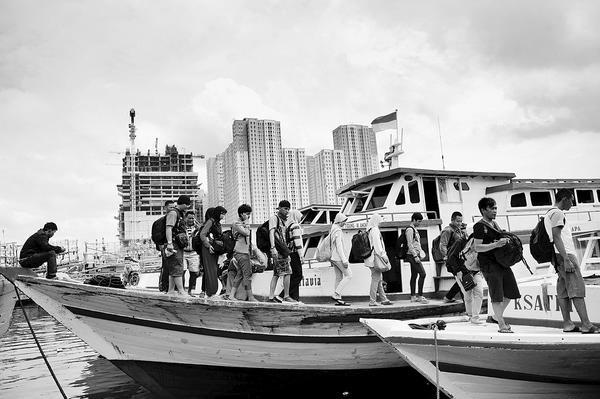 10 Kapal Disiapkan untuk Bersihkan Kepulauan Seribu