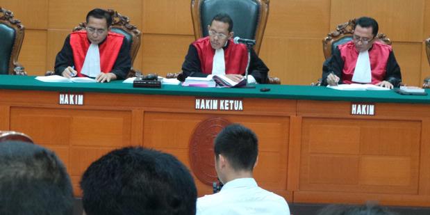 Ahli Forensik Polri Bingungkan Hakim Sidang Rasyid