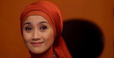 Dessy Ratnasari Terkenang Mama Ully